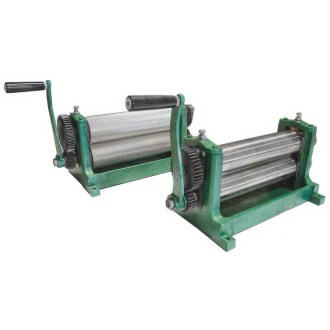 Pressmaschine auf Mittelwände